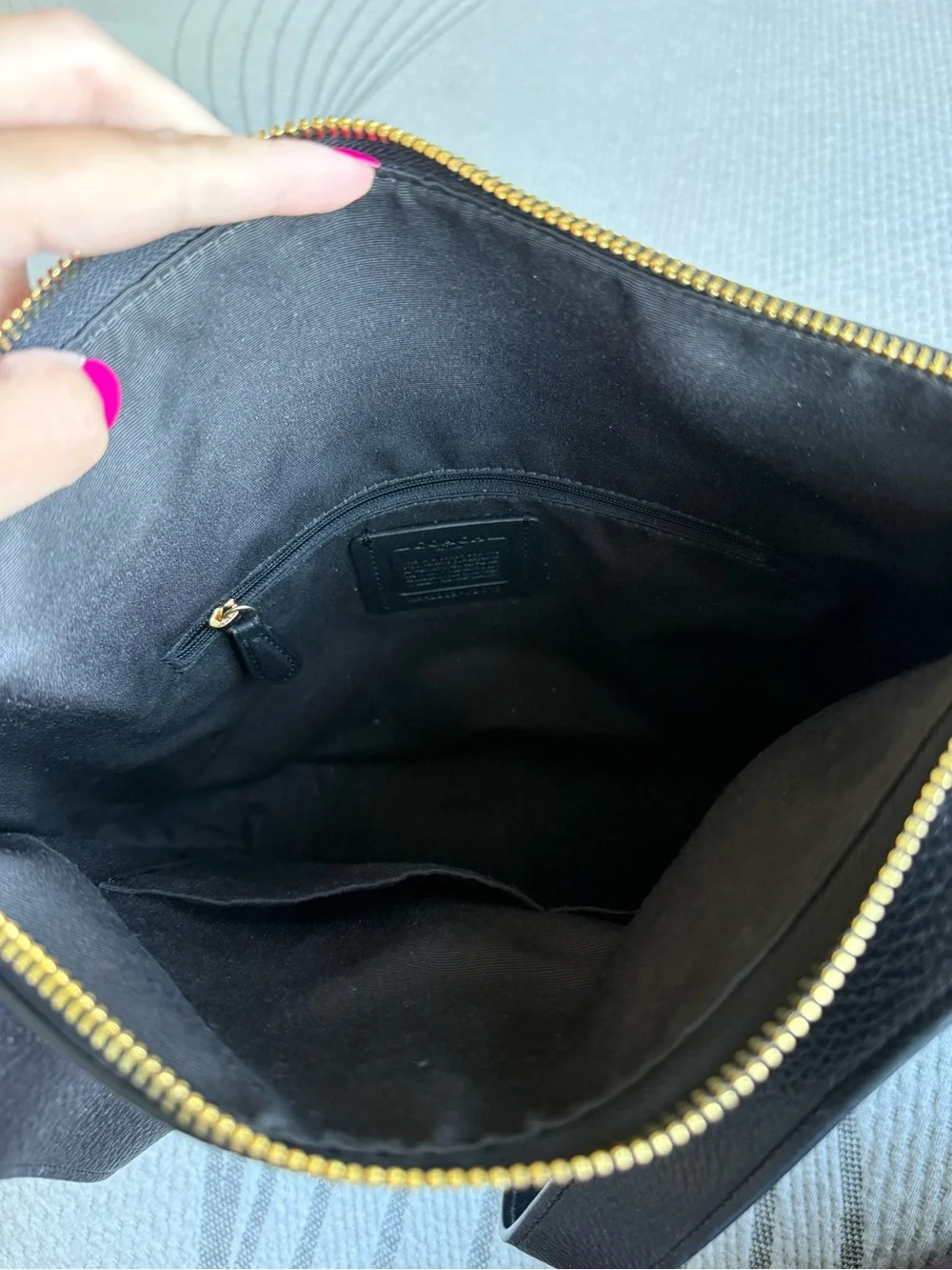 Coach Black Pebbled Leather crossover Bag with Gold Hardware - Picture 3 of 3